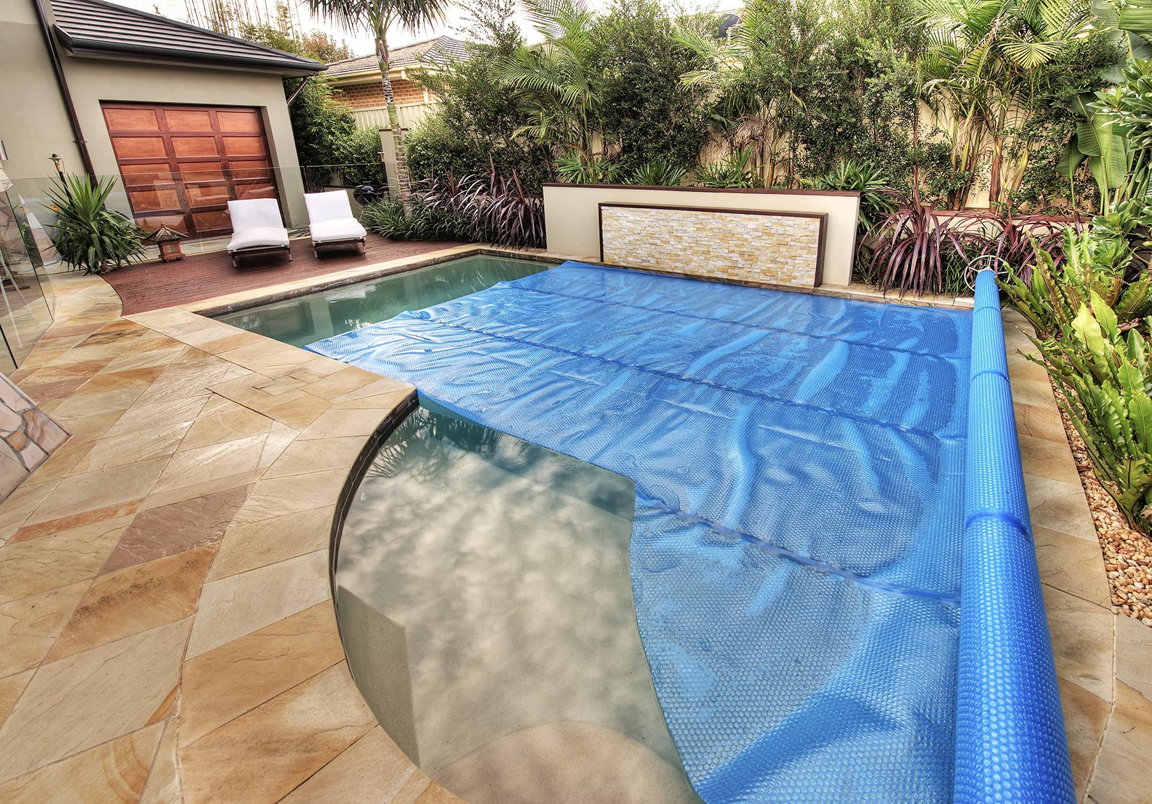 Pros And Cons Of Solar Pool Covers